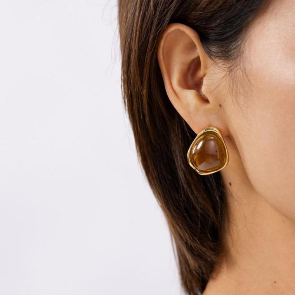 Cercei neregulați cu argint chihlimbar S925 de gamă superioară Yadan Maillard - Eleganță în stil Hong Kong