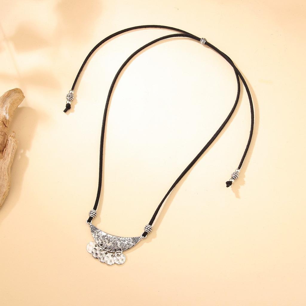 Vintage Round Leather Cord Pendant Necklace With Unique Fingerprint Design Bohemian Statement Jewelry For Women