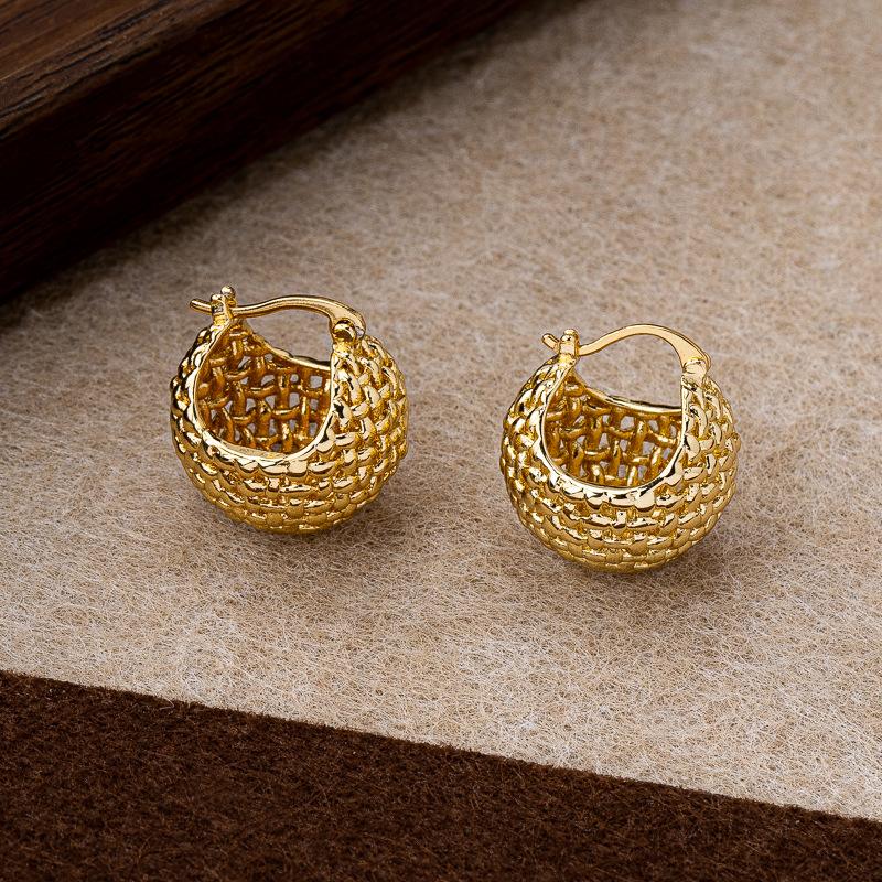 French braided spherical French light luxury exquisite fashion cold wind high temperament versatile ear buckle earrings women