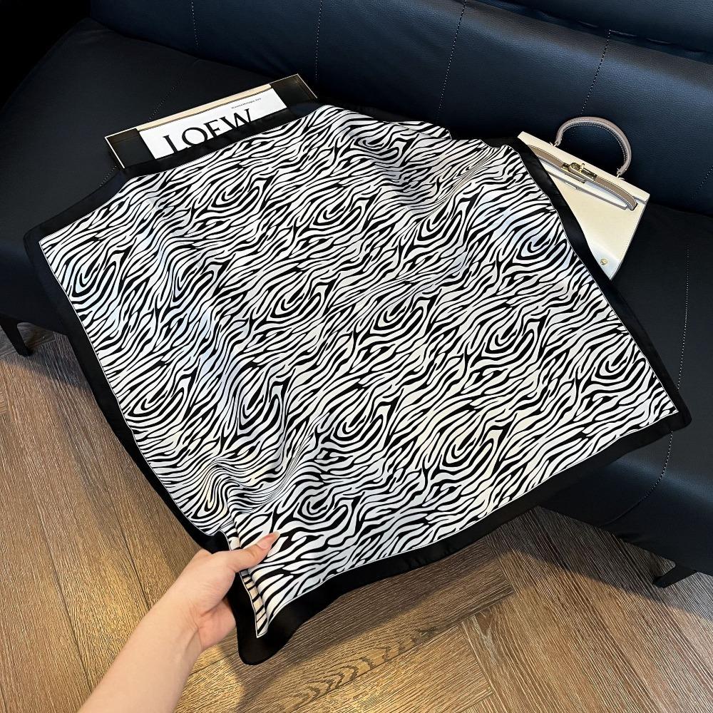 68Cm Animal Striped Scarf For Women Autumn And Winter Polyester Fiber Scarf Fashionable Warm Headscarf Neck Protection Shawl