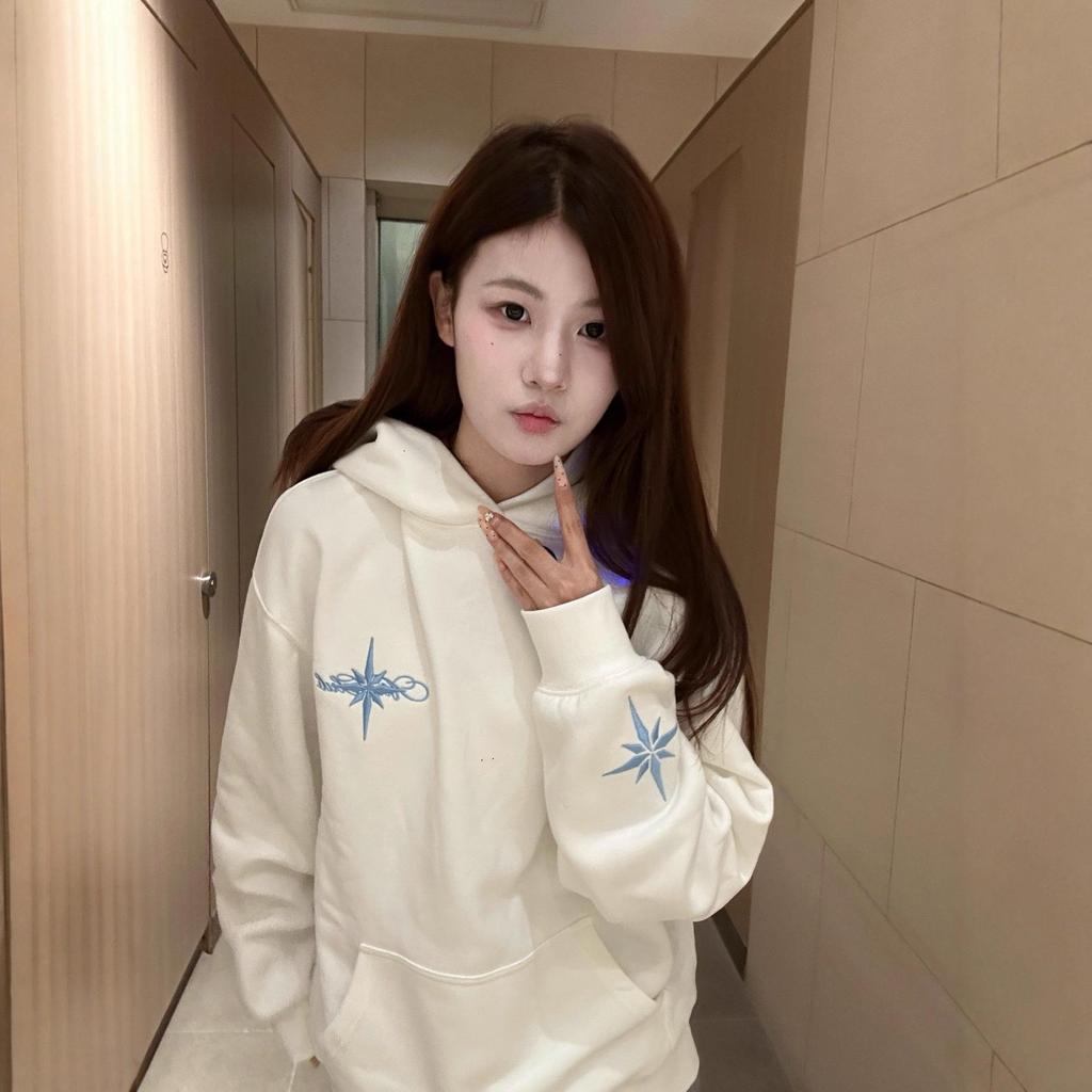 Polaris Unisex Embroidered Hoodie - Velvet-Lined Cozy Sweatshirt for Couples, Autumn/Winter Style.