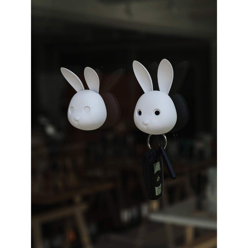Qualy Design Rabbit Keychain