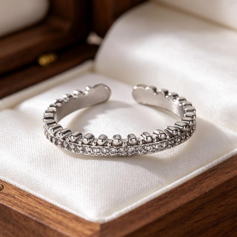 Elegantný otvorený prsteň so zirkónmi pre ženy - Štýlový, ľahký dizajn na každodenné nosenie