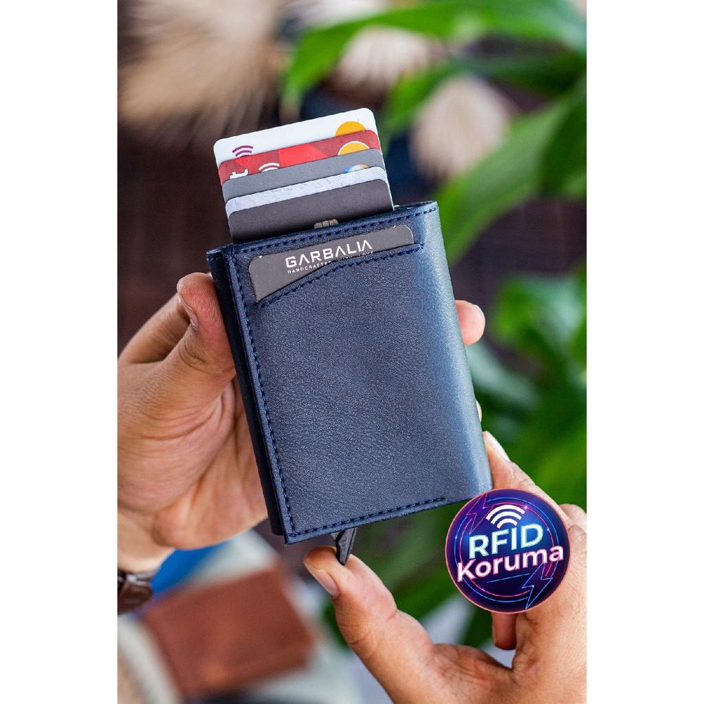 Schwarzes Kartenetui mit Lyons-Mechanismus