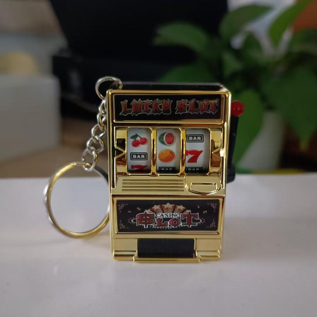Retro Joystick Fruit Machine Keychain: Playable Spin Wheel Pendant Toy