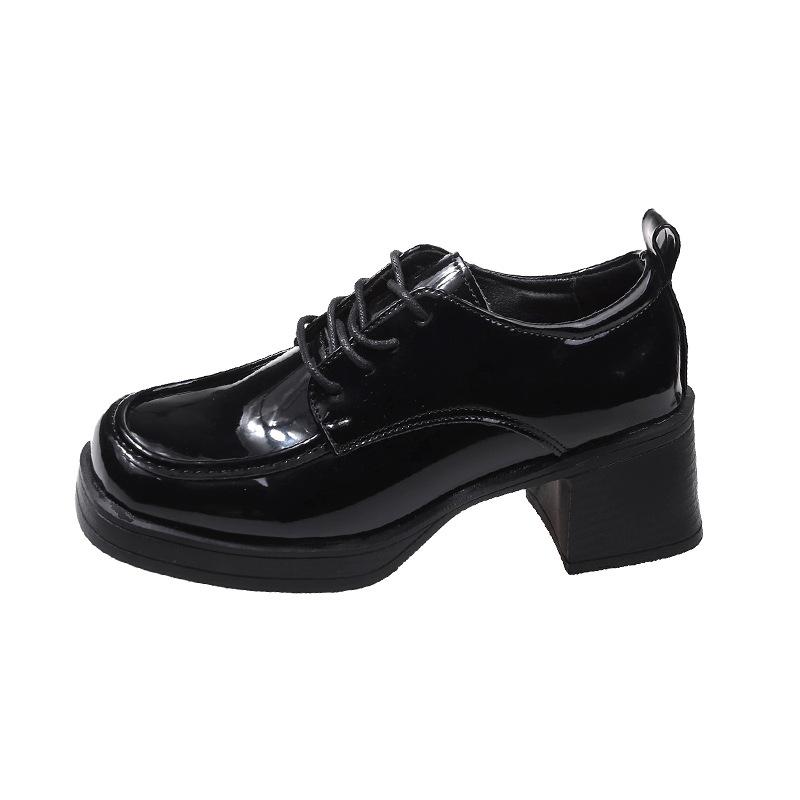 

2025 осень новые женские туфли на высоком каблуке черные туфли на толстом каблуке весна и осень британский стиль стиль Хепберн маленькие кожаные туфли 40