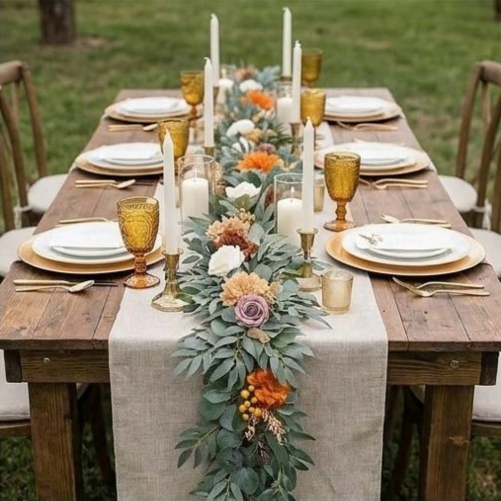 Artificial rose vines for Western-style wedding decorations, suitable for outdoor patios, holiday parties, and home décor.