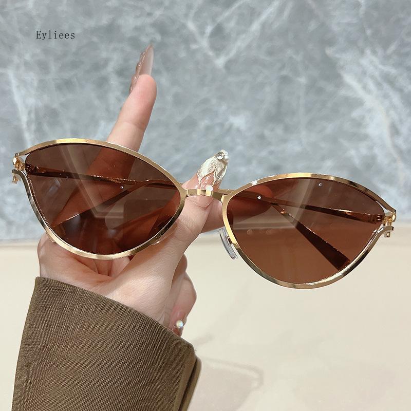 Sexy Cat Eye Small Frame Sunglasses Women  Luxury Brand Designer Punk Metal Frame Sun Glasses For Lady Retro Eyewear Uv400