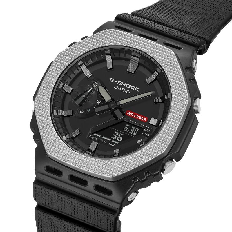 Casio G-SHOCK Men's Stainless Steel 200M Water Resistant Analog Shock Resistant Quartz Watch GM-2100BM-1A