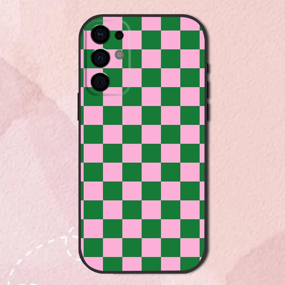 

checkerboard checked chess board Phone Case For Samsung S24,S21,S22,S23,S30,Ultra,S20,Plus,Fe,Lite,Note,10,9,5G Black Soft Shell Samsung S21 s305G