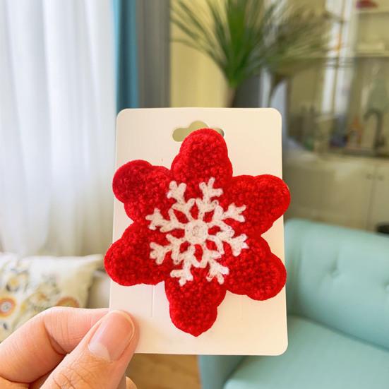 Christmas Brooch Embroidery Anti-rust Portable New Year Creative Decorate Long Lasting Cartoon Santa Claus
