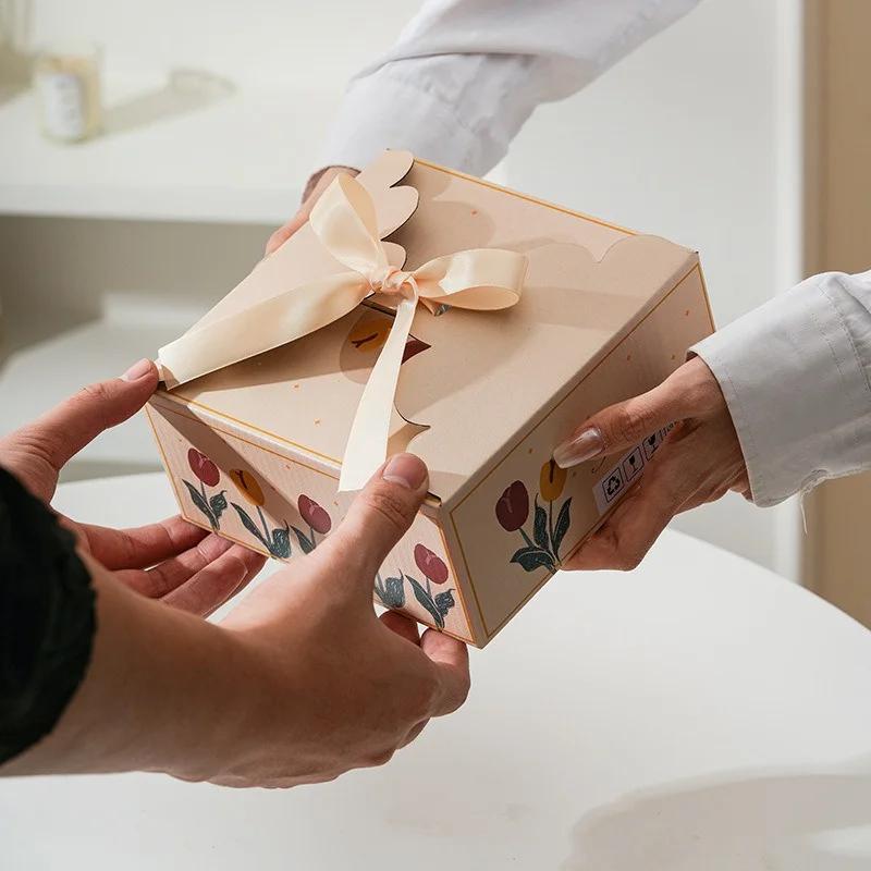 Retro Tulip Flower Coffee Cup with Saucer Ins Style Hand-painted Art Ceramic Mug and Dish Milk Tea Cappuccino Drink Cup Gifts