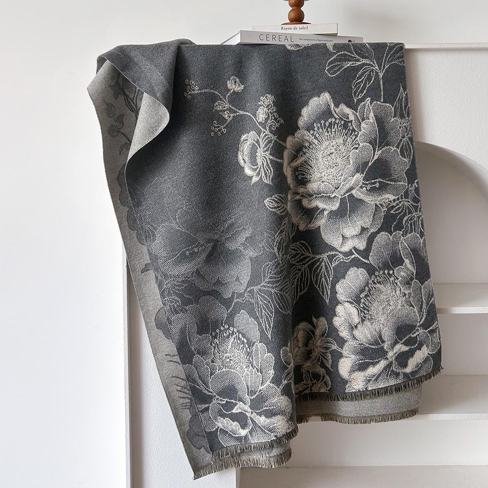 

Винтажный стиль для шарфа с принтом лотоса - Толстая теплая полиэстеровая шаль для женщин, Черно-кремовый благоприятный дизайн, Идеально подходит для холодной зимней погоды 180 * 65cm