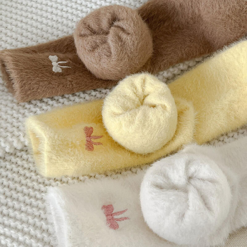 Pretty Ribbon Angora Medium-Calf Women s Sleep Socks white
