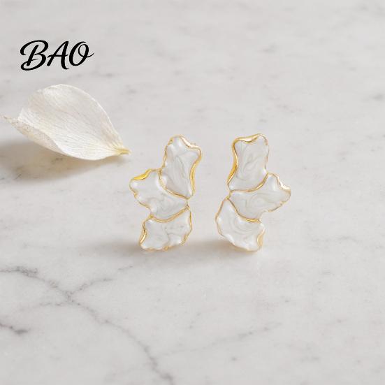 Alloy Earrings 1 Pair Stud for Women, Enamel Irregular Petal Shape Wear-resistant Ear Studs, French Style Pins Versatile Gift Jewelry Pleated