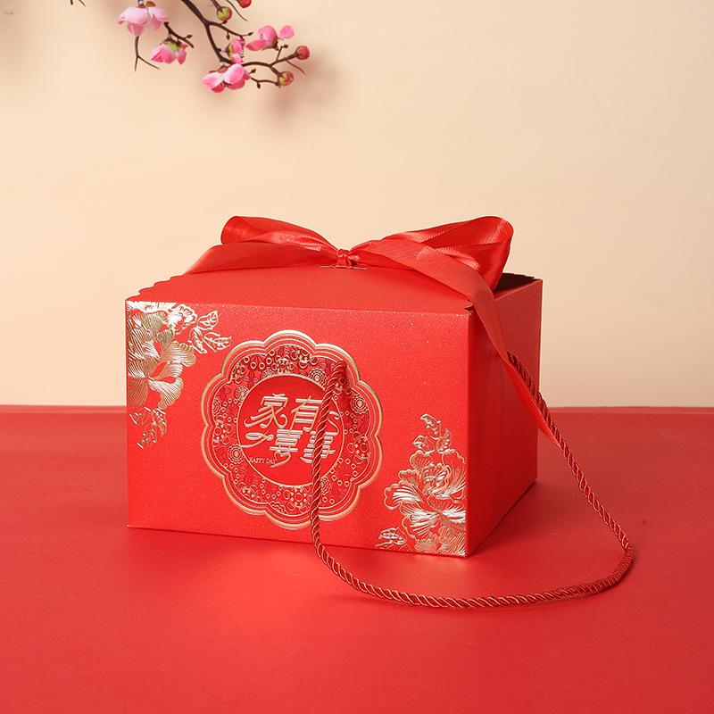 Cartoon Kids' Birthday Gift Box: Hand-Painted, Candy Souvenir & Egg Packaging for First Birthdays and Weddings