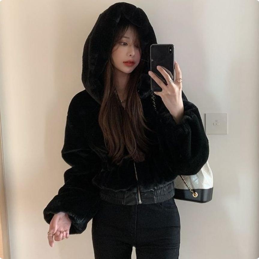 Chaqueta de Invierno Cálida para Mujer, Corta, de Algodón Acolchado, con Capucha de Pelo Sintético de Conejo, Suave