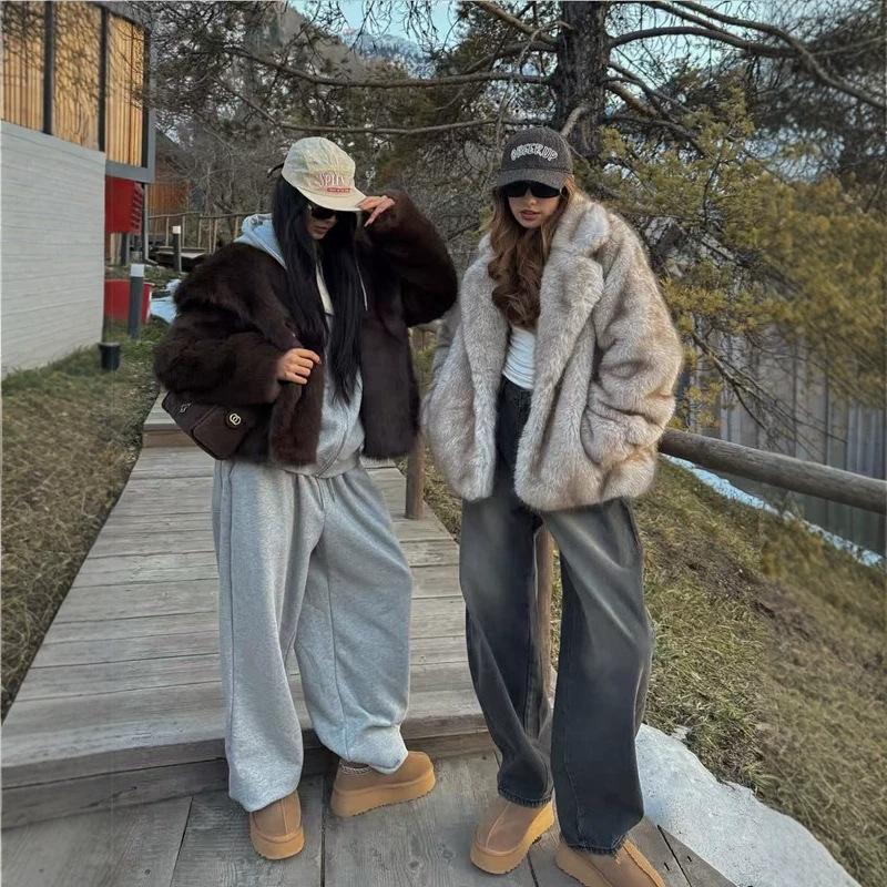 Europe, America autumn and winter new fur coat women's artificial fur jacket loose medium and long fox fur coat