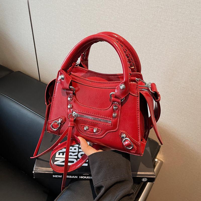 2025 Άνοιξη Χειροποίητη Τσάντα Χιαστί με Ρετρό Τρουκς: Γλυκιά & Πικάντικη Τσάντα Ώμου για Μοντέρνες Γυναίκες