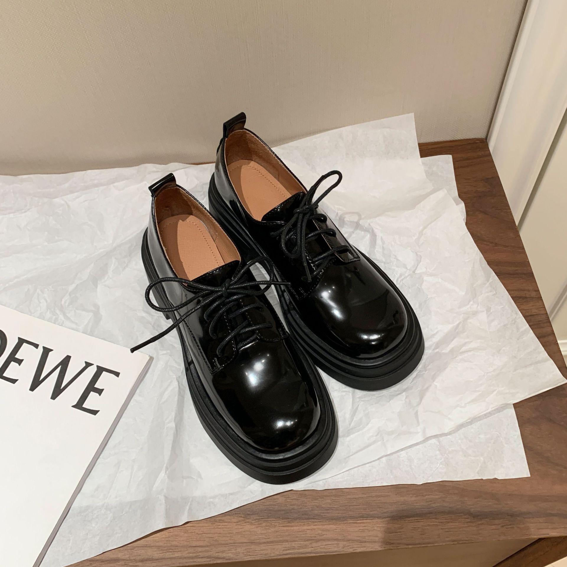 

Британский стиль~ огромная мода и комфорт кожаные лоферы на платформе 2025 новые французские на среднем каблуке маленькие кожаные туфли 39