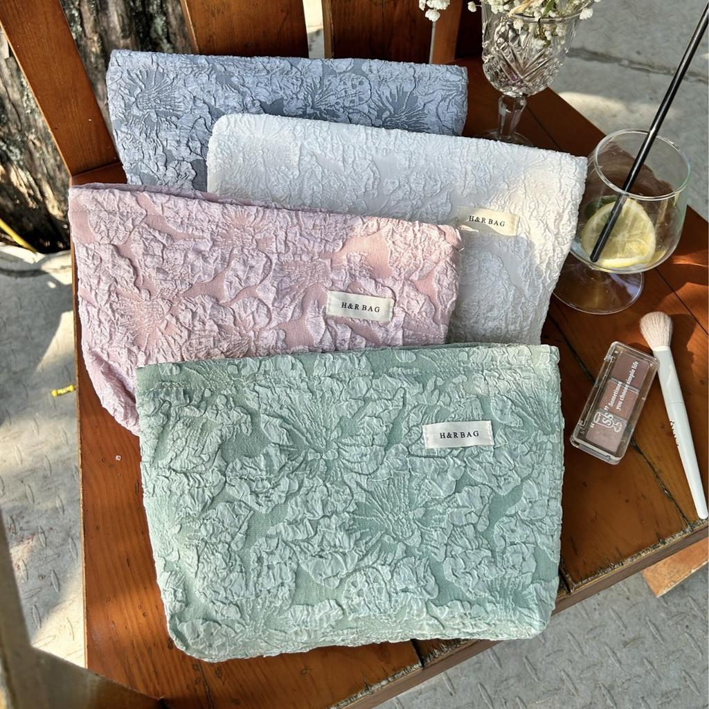 Capacity Large Canvas Cosmetic Storage Bag Embossed Toiletry Bag Storage Travel