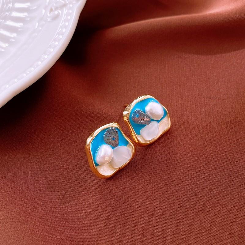 Medieval vintage earrings, court style niche high-end stud earrings Internet celebrity retro earrings jewelry women