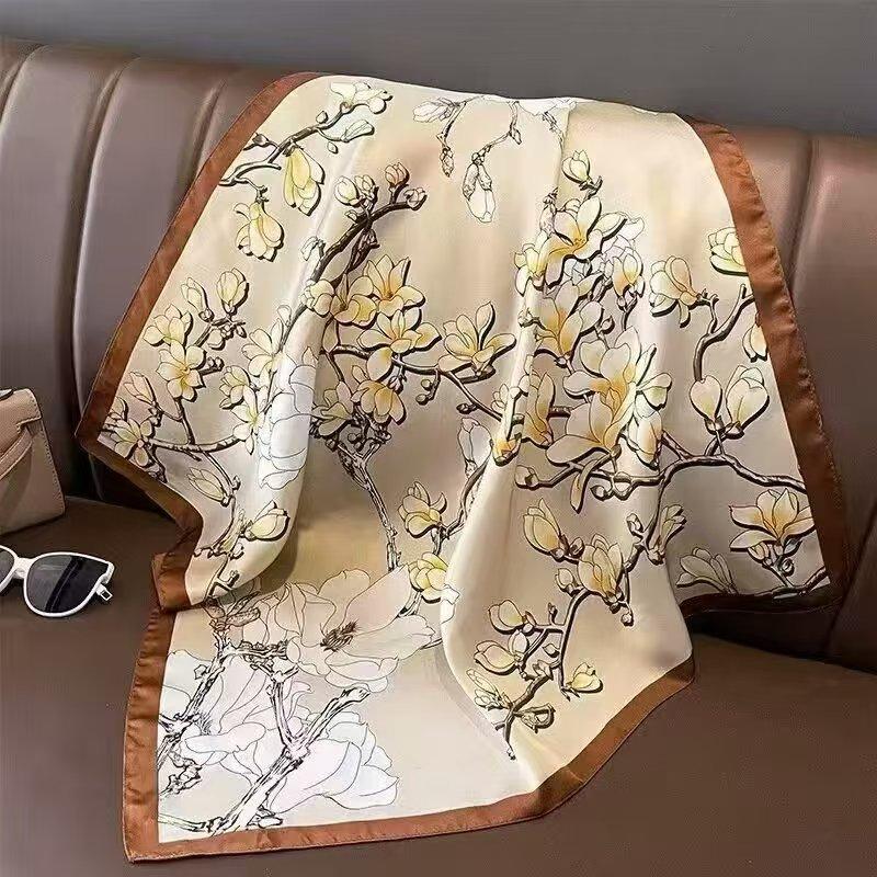 Neuer 70 * 70 cm quadratischer Schal im koreanischen Stil, Seidenschal, Ganzjahres-Sonnenschutzschal, Tasche binden, Stirnband, vielseitig