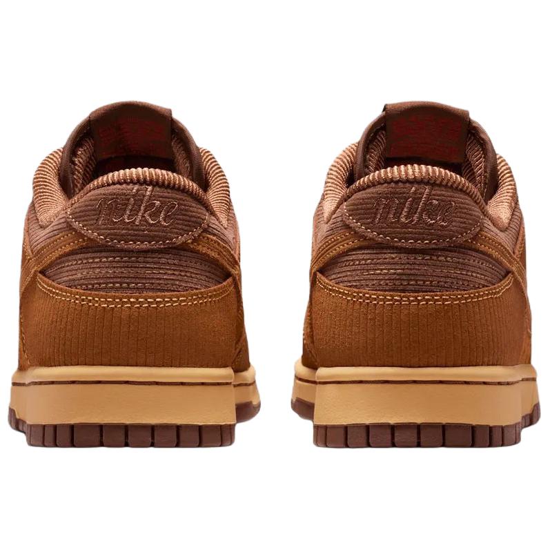 Nike IB7746-200 Dunk Low Light Chocolate Korduroy Retro Freizeitschuhe