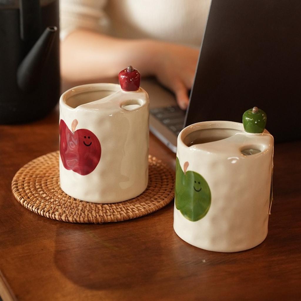 1PC Creative Hand-painted Cute Three-dimensional Apple Hand-held Ceramic Cups Home Coffee Mug Latte Juice Cup Milk Cup