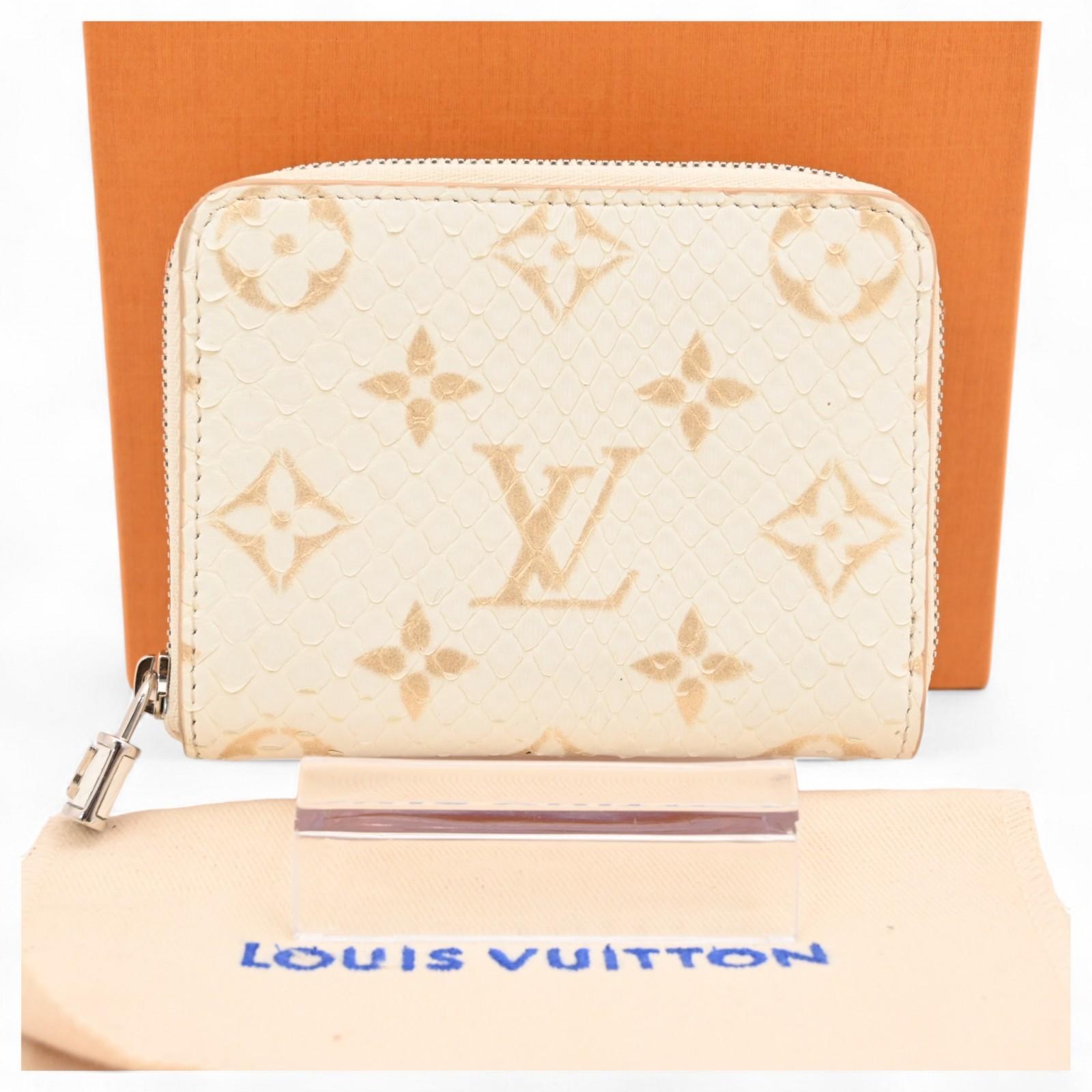 

Used LOUIS VUITTONBifold Wallet Women
