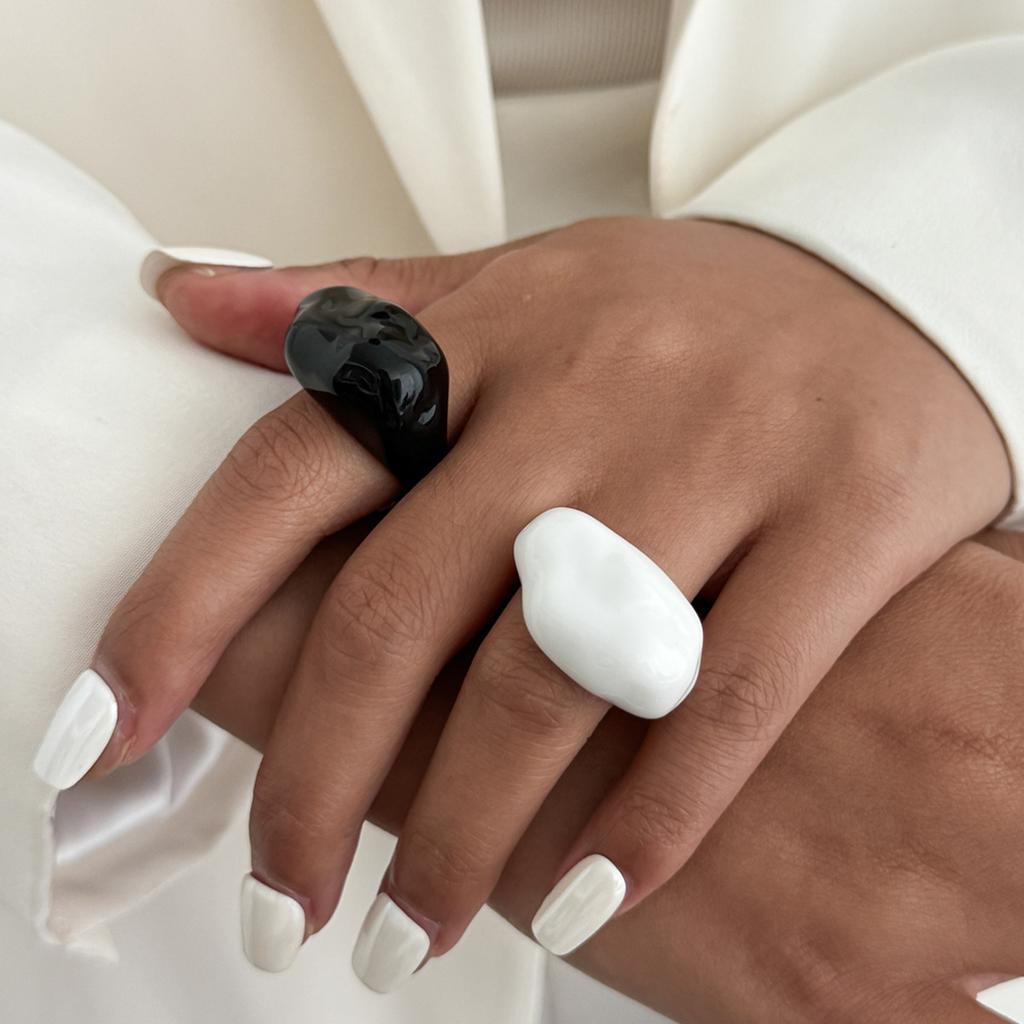 KunJoe Minimalist Black White Resin Acrylic Ring for Women Retro Geometry Irregular Knuckle Ring Autumn/Winter  Jewelry