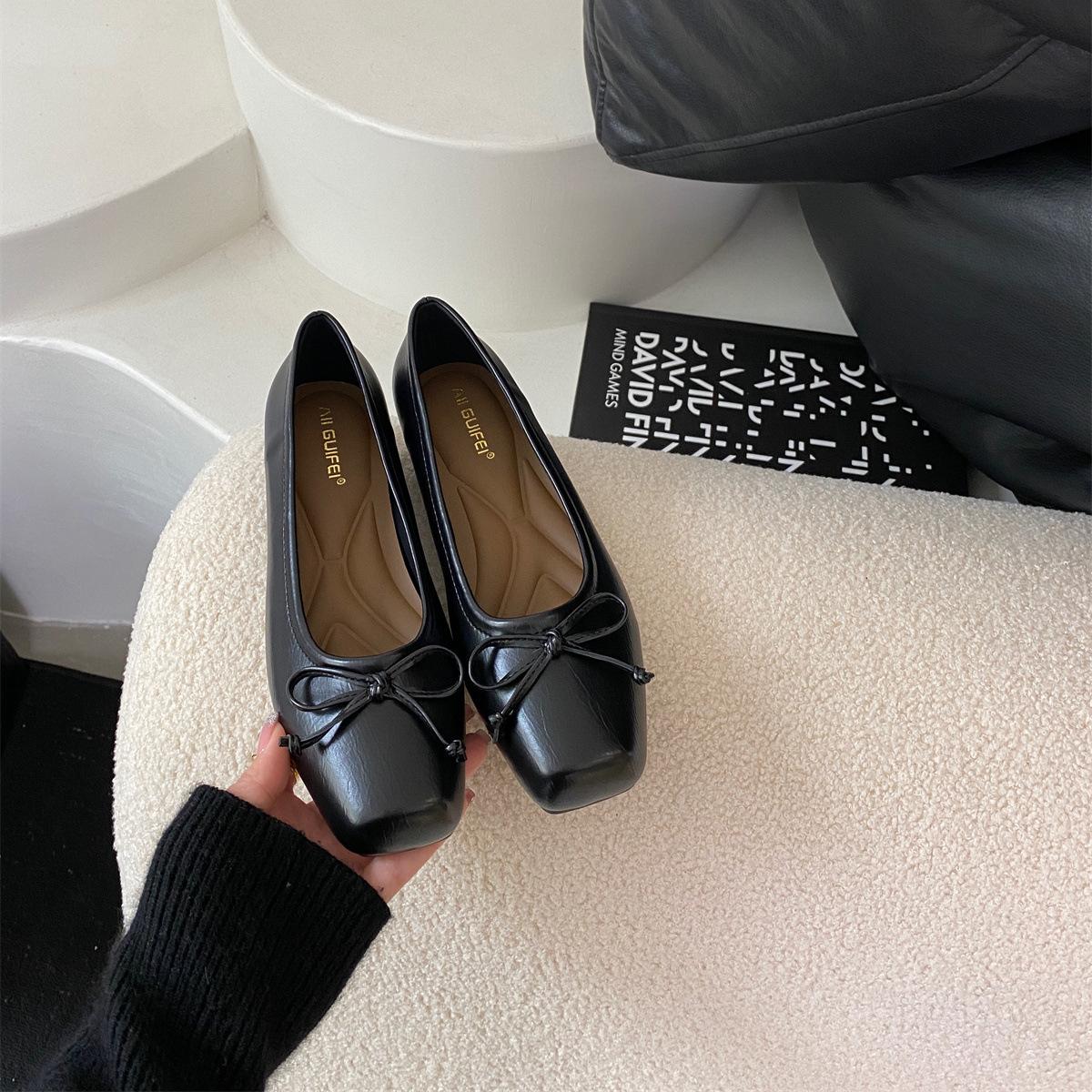 

Fairy wind gentle shoes female spring 2024 new bow square head flat sole shoes silver light mouth beanie shoes 40 чёрный