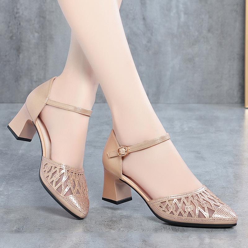 Spring and summer hollow single shoes women s new mesh hollow women s shoes middle-aged women s shoes mesh bag head sandals 35
