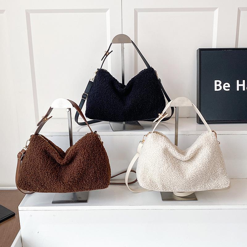 Lamb Wool Bag Women'S Fashion Retro Shoulder Messenger Bag Niche Design Tote Bag