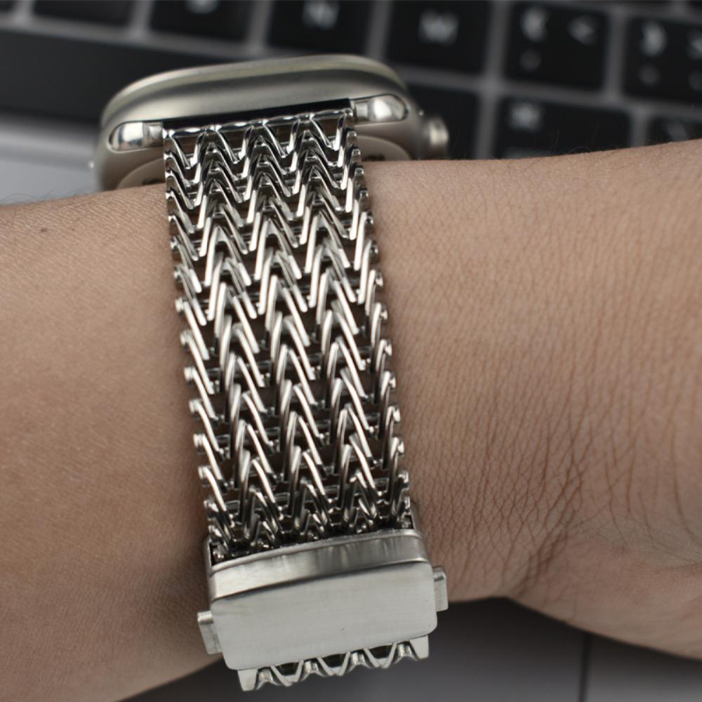 Stainless Steel Magnetic Strap For Apple Watch Ultra/SE3/Series 11/10/9/8/7 Milanese Loop Band for iwatch 49mm 46mm 45mm 44mm 42mm 41mm 40mm