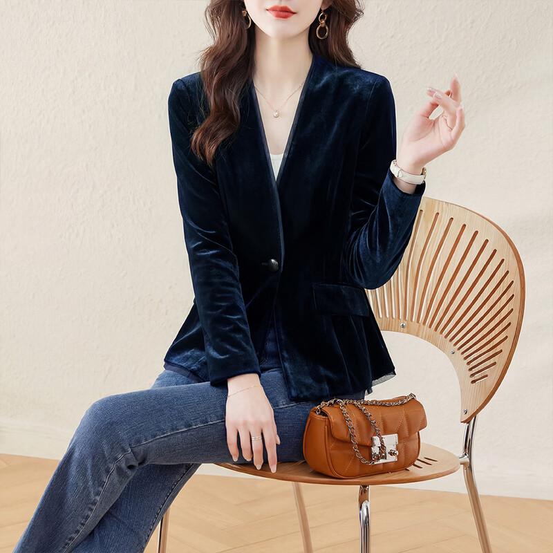 

Женский бархатный блейзер на одной пуговице L