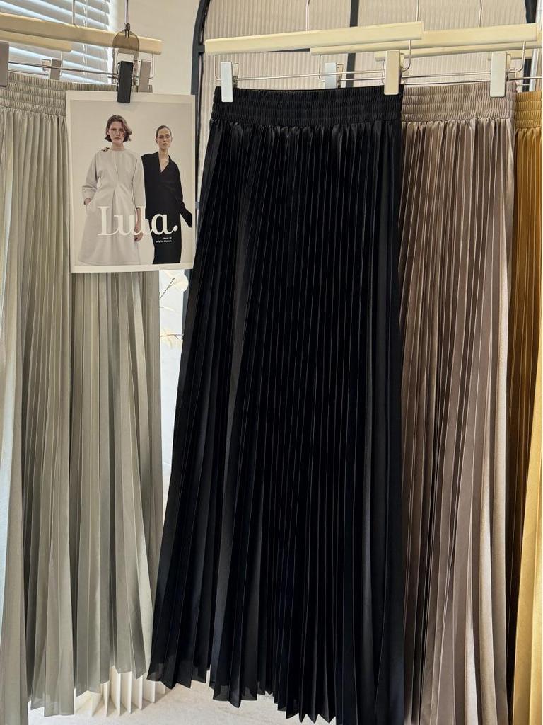 European & American Women's Metallic Pleated Midi Skirt - Spring/Summer Collection