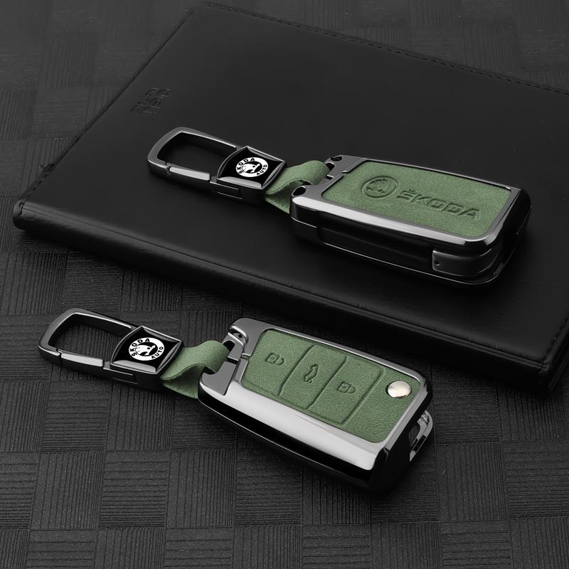 HQKI8 Car Remote Key Fob Case Cover Shell For Skoda Octivia Superb Fabia 1 2 Octavia a7 RS Superb Rapid Yeti Karoq Vision Accessories