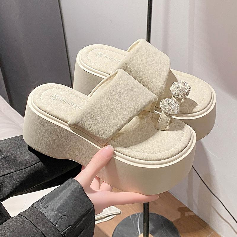 

8Cm thick-soled set of toed rhinestone cool slippers for women s summer wear 2025 new small height-increasing muffin beach shoes 34