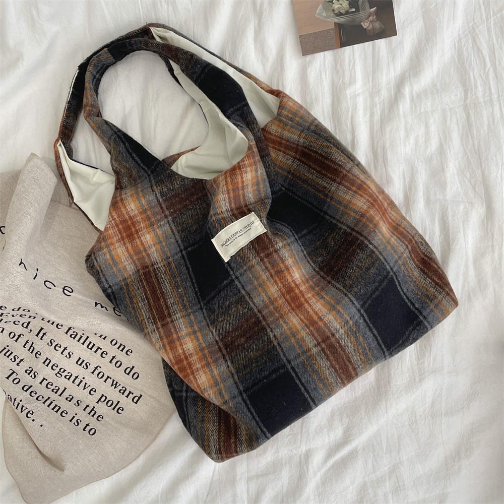 Trendy And Versatile Canvas Checkered Shoulder Bag Perfect For School And Daily Use