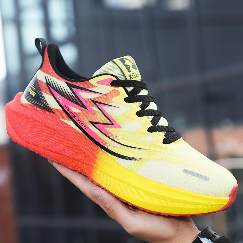New Cold Sticky Fashion Really Explosive Outsole Running Shoes Light Breathable Candy Color Student Soft Sole