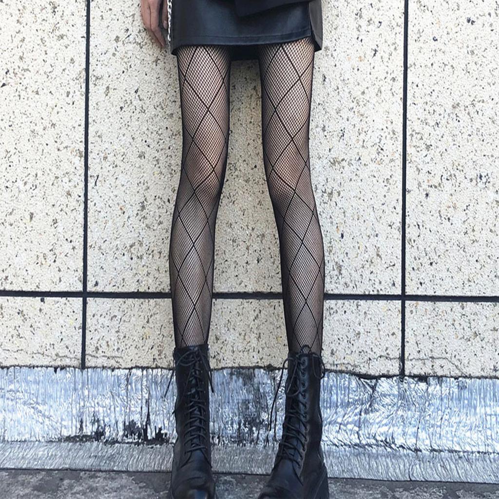Large, medium and small rhombus mesh stockings anti-hook black stockings thin fishing net socks sexy pantyhose