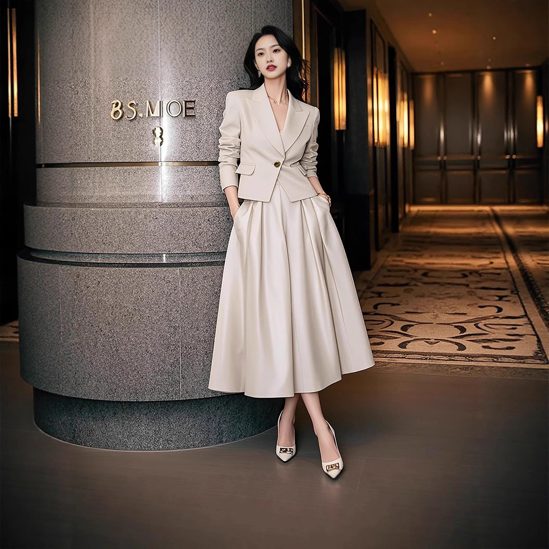 

Women s Solid V-neck Blazer & Long Skirt Set L слоновая кость/белый