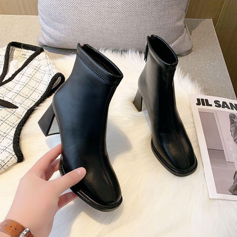 

Женские ботильоны молочного цвета с квадратным носком: Осень/Зима 2025 Британский стиль с молнией сзади и корейским влиянием 36