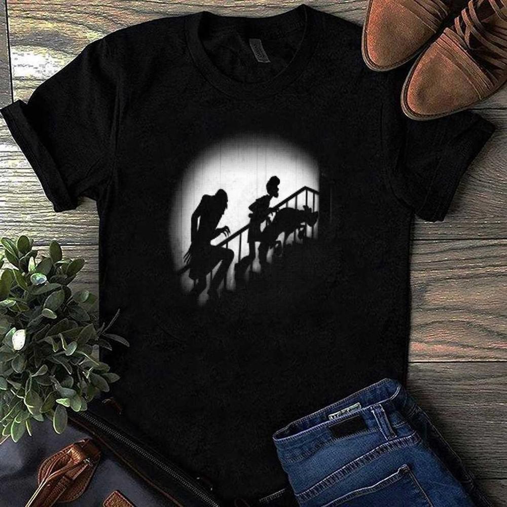 NosferatuThe Mystery Hunter  Classic T-Shirt Unisex T-Shirt S