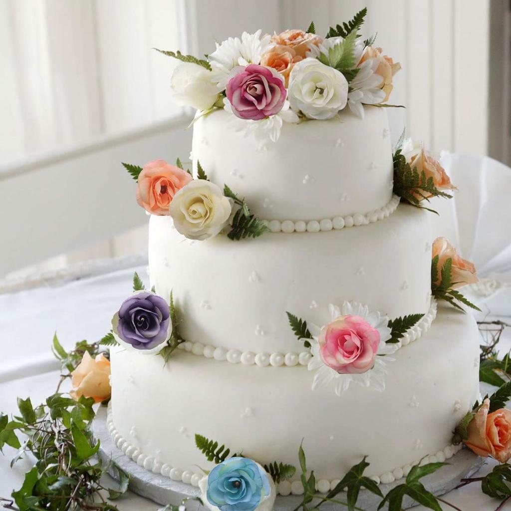 100 Pcs Artificial Rose Flowers Heads Flower Head Artificial Flower Silk Flower for Crown Scrap Wedding Home Decor DIY Garland Headdress