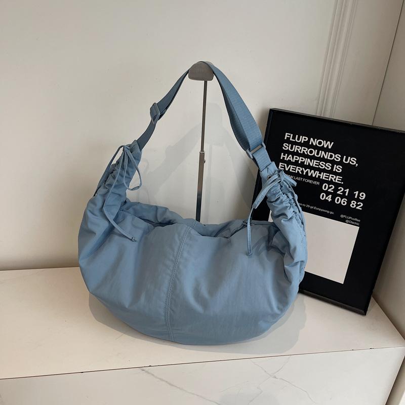 Niche Design Large-Capacity Messenger Bag Commuter Women'S Bag Simple Casual Dumpling Bag Student Large Bag Women'S Korean