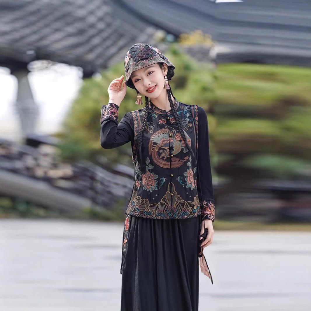 

Женский жилет-кардиган в этническом стиле с цветочной вышивкой L чёрный