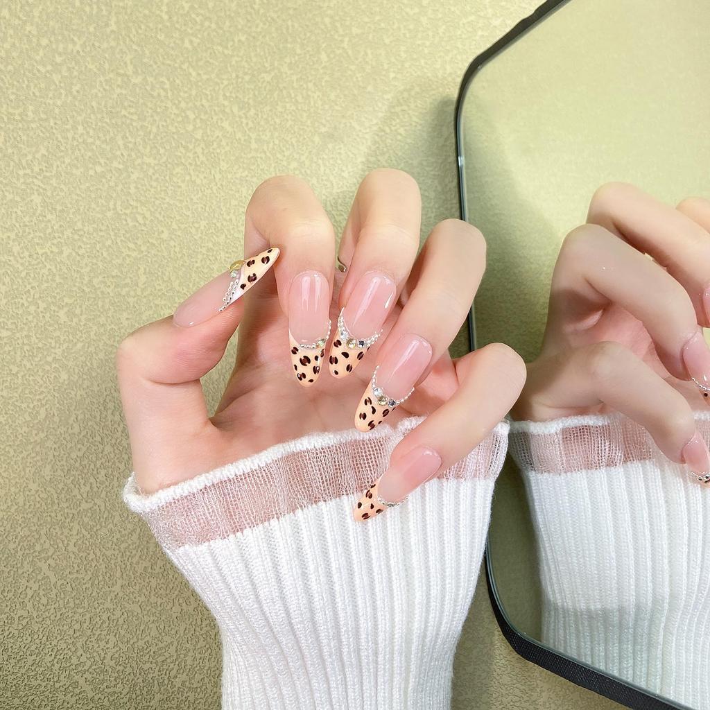 Handmade Nude Pink Leopard Print Rhinestone Nail Tips - Light Luxury, Eye-Catching & Shiny Manicure