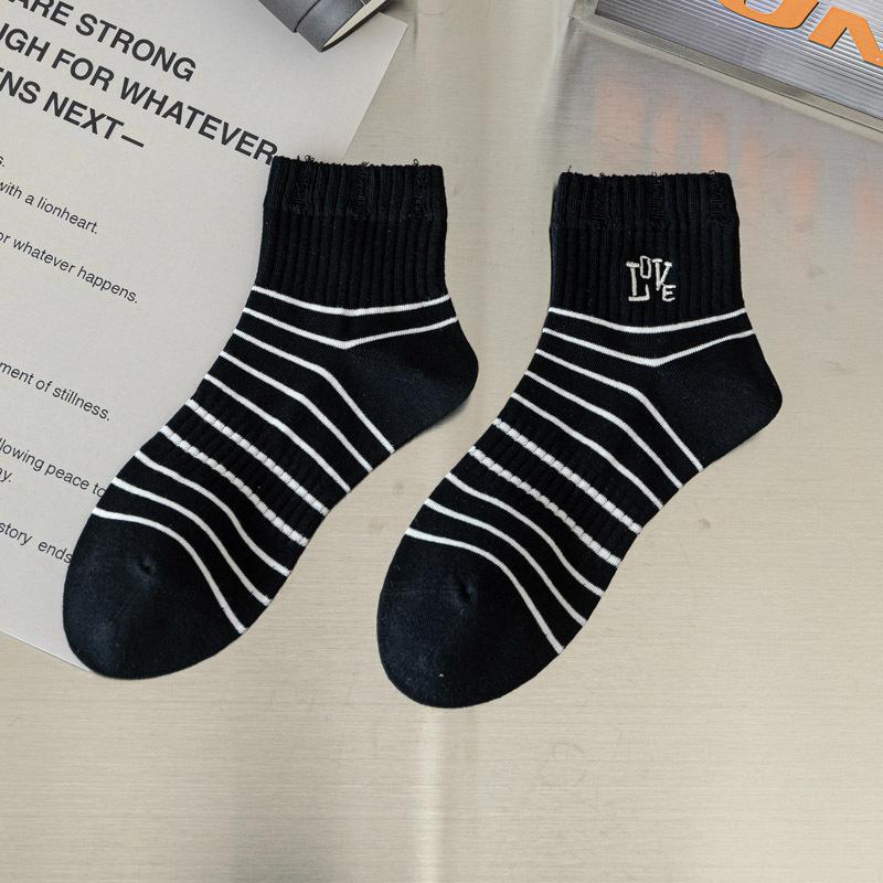 5/10 Pairs Casual Women's Mid Calf Socks Spring Summer Lightweight Black and White Striped Embroidered Cotton Socks Cute Teenage Girls' Long Socks